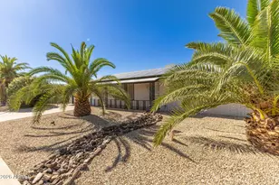 9404 W Hidden Valley Cir, Sun City, AZ 85351 - Photo 2