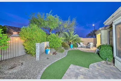 12362 W Gambit Trail, Peoria, AZ 85383 - Photo 16