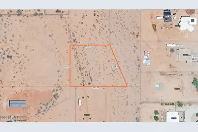 2300X W Montgomery Road #5, Wittmann, AZ 85361 - Photo 2