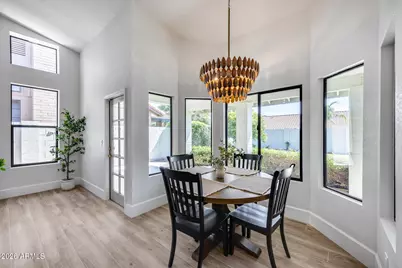 9811 E Sutton Drive, Scottsdale, AZ 85260 - Photo 24