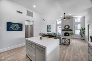 9811 E Sutton Dr, Scottsdale, AZ 85260 - Photo 18