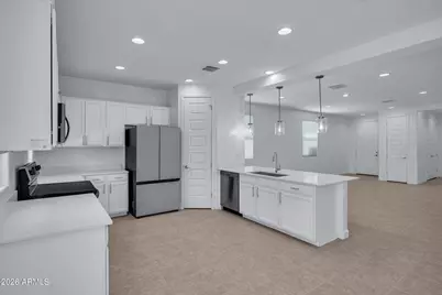 2701 S Reavis Falls Road, Apache Junction, AZ 85119 - Photo 12