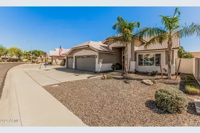 8517 W Joan De Arc Avenue, Peoria, AZ 85381 - Photo 2