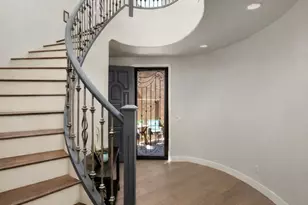 3449 E Lions St, Phoenix, AZ 85018 - Photo 24