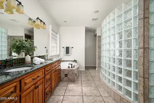 3449 E Lions St, Phoenix, AZ 85018 - Photo 26