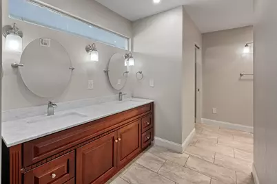 8464 N 7th Avenue, Phoenix, AZ 85021 - Photo 24