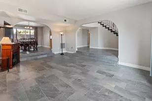 8464 N 7th Ave, Phoenix, AZ 85021 - Photo 6