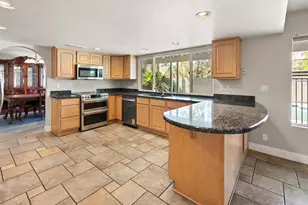 8464 N 7th Ave, Phoenix, AZ 85021 - Photo 10