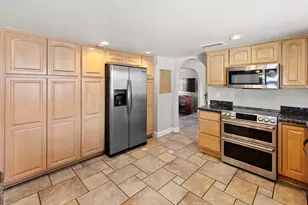 8464 N 7th Ave, Phoenix, AZ 85021 - Photo 12