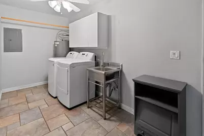 8464 N 7th Avenue, Phoenix, AZ 85021 - Photo 32