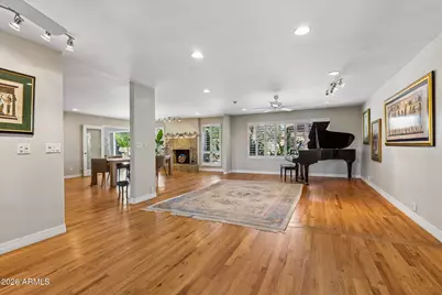 9817 N 36th Street, Phoenix, AZ 85028 - Photo 12