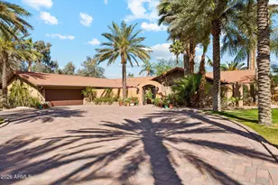 9817 N 36th St, Phoenix, AZ 85028 - Photo 1