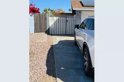 3720 W Mauna Loa Lane #Studio, Phoenix, AZ 85053 - Photo 1