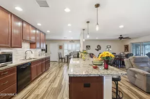 18410 N 104th Ave N, Sun City, AZ 85373 - Photo 16