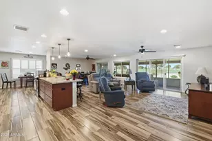 18410 N 104th Ave N, Sun City, AZ 85373 - Photo 14