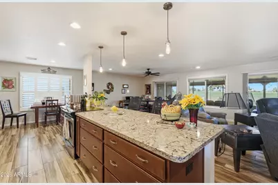 18410 N 104th Avenue N, Sun City, AZ 85373 - Photo 22