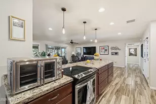 18410 N 104th Ave N, Sun City, AZ 85373 - Photo 14