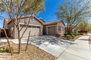 23929 N 166th Ln, Surprise, AZ 85387 - Photo 2