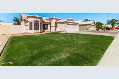226 W Gail Drive, Gilbert, AZ 85233 - Photo 1