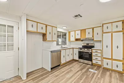 9205 E Sun Lakes Boulevard, Sun Lakes, AZ 85248 - Photo 10