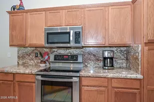 9206 W Lone Cactus Dr, Peoria, AZ 85382 - Photo 16