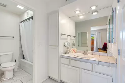 3046 E Marlette Avenue, Phoenix, AZ 85016 - Photo 12