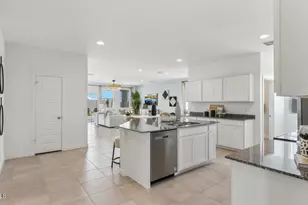 602 W Bunker Hl St, Florence, AZ 85132 - Photo 4