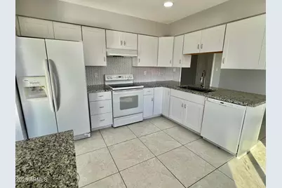 1302 W Halstead Drive, Phoenix, AZ 85023 - Photo 4