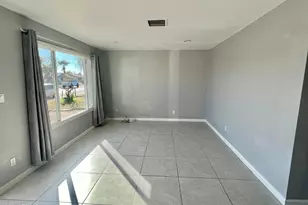 1302 W Halstead Dr, Phoenix, AZ 85023 - Photo 8