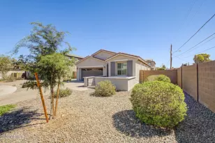 6303 N 67th Ln, Glendale, AZ 85303 - Photo 2