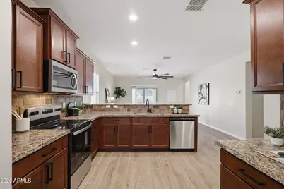 24571 W Sheraton Lane, Buckeye, AZ 85326 - Photo 10