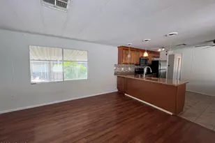 10960 N 67th Ave, Glendale, AZ 85304 - Photo 8