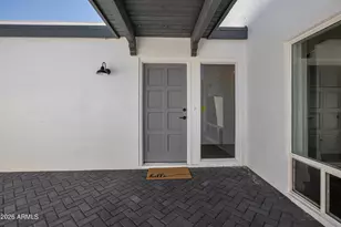 2923 S Bala Dr, Tempe, AZ 85282 - Photo 32