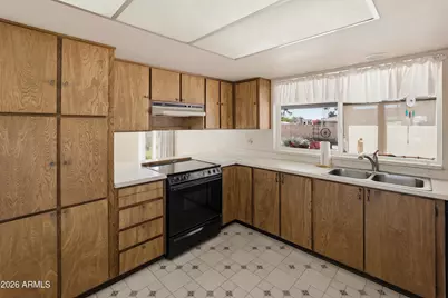 13618 N 21st Drive, Phoenix, AZ 85029 - Photo 8