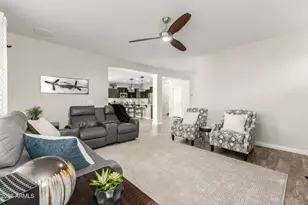 2398 E Hazeltine Way, Gilbert, AZ 85298 - Photo 6