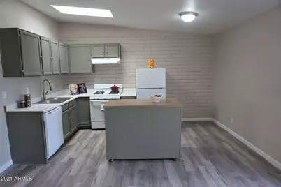 216 N Canyon Drive #Apt 6, Sierra Vista, AZ 85635 - Photo 2