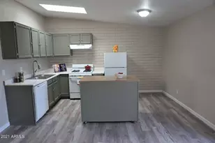 216 N Canyon Dr, Sierra Vista, AZ 85635 - Photo 2