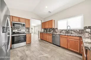 8632 W Kathleen Rd, Peoria, AZ 85382 - Photo 10