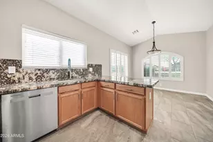 8632 W Kathleen Rd, Peoria, AZ 85382 - Photo 12