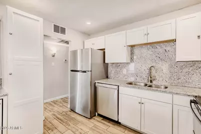 5629 N 31st Avenue, Phoenix, AZ 85017 - Photo 14