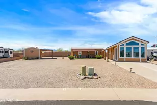 1915 W Casa Del Rio Dr, Benson, AZ 85602 - Photo 2