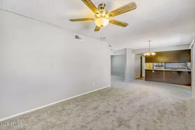 1928 W Kristal Way, Phoenix, AZ 85027 - Photo 8