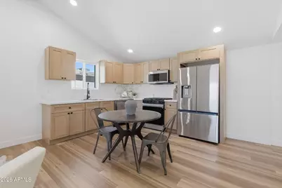 1805 N 31st Street, Phoenix, AZ 85008 - Photo 2