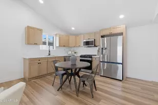 1805 N 31st St, Phoenix, AZ 85008 - Photo 2