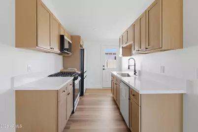 1805 N 31st Street, Phoenix, AZ 85008 - Photo 12