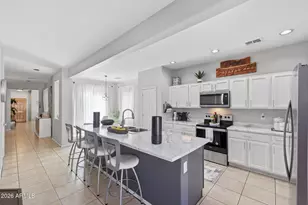 9422 W Palm Ln, Phoenix, AZ 85037 - Photo 10