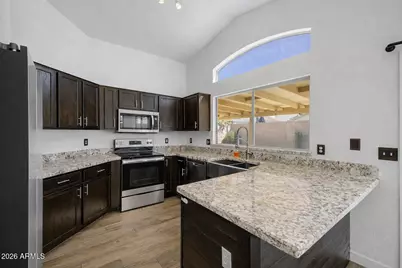 109 W Mohawk Drive, Phoenix, AZ 85027 - Photo 2