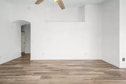 109 W Mohawk Drive, Phoenix, AZ 85027 - Photo 10