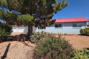 107 Mountain View Ave, Bisbee, AZ 85603 - Photo 2