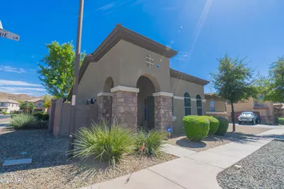 3921 E Sophie Lane, Phoenix, AZ 85042 - Photo 1